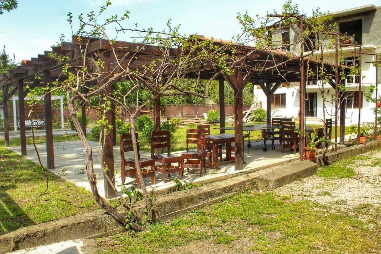 بيزوندا Guest House Sirius المظهر الخارجي الصورة